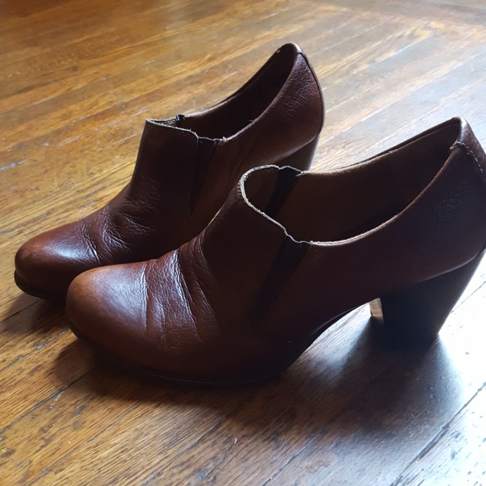 Born leather brown shoes 8.5 40